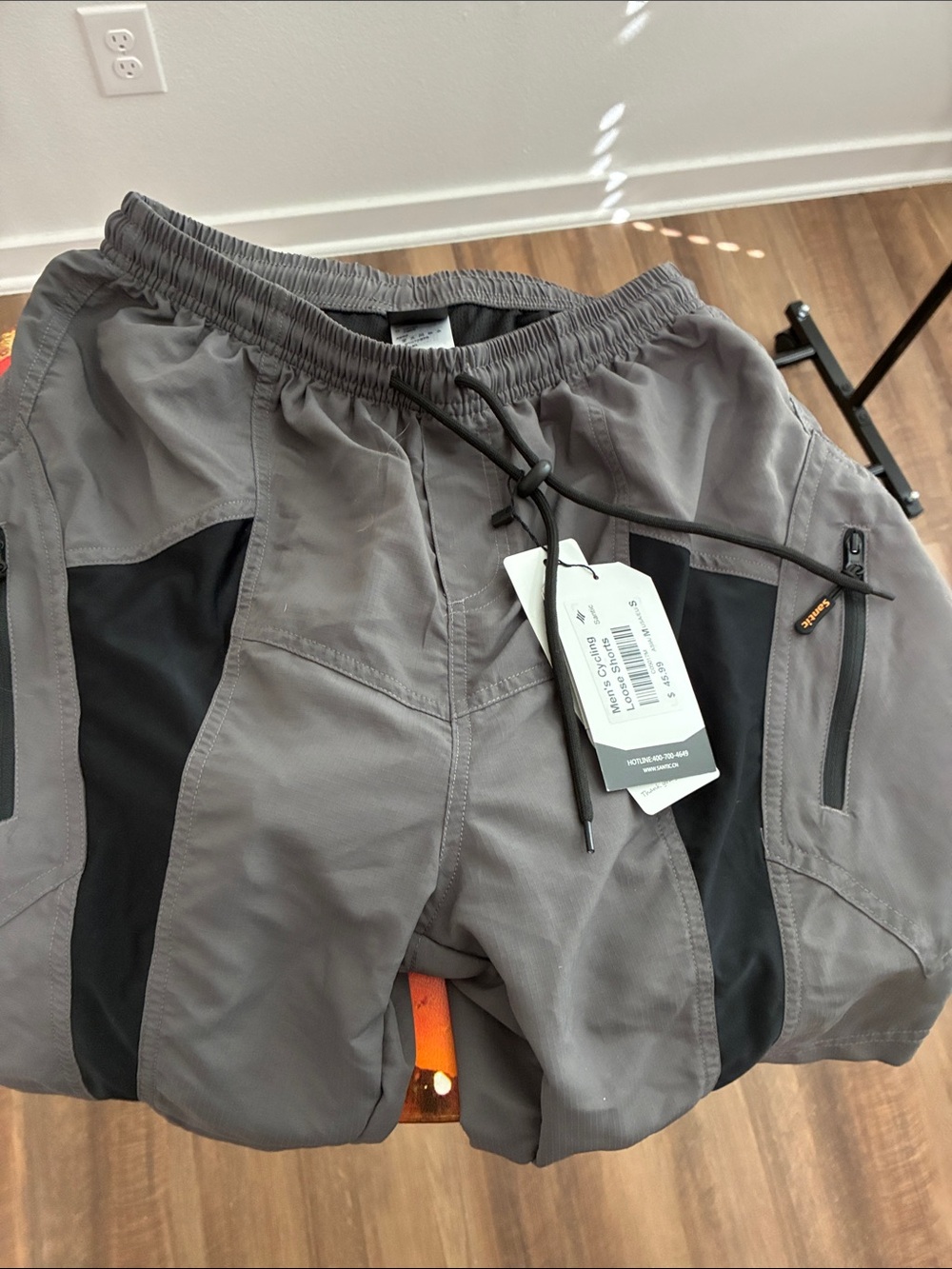 Men's Cycling Loose Long Distance Shorts Drawstrings in Gray with Black Panels
